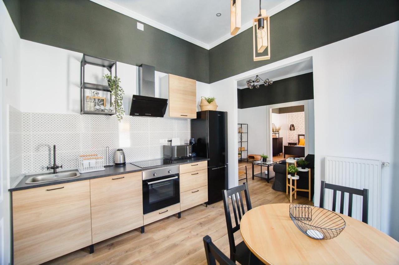 Super Central Spacious Apartment أرادايا المظهر الخارجي الصورة