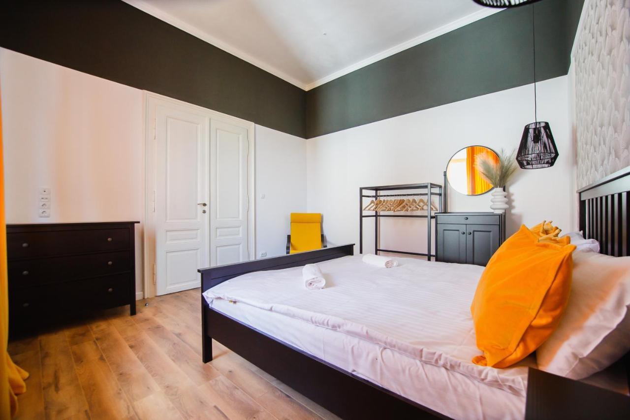 Super Central Spacious Apartment أرادايا المظهر الخارجي الصورة